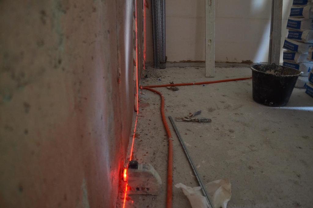 лазерный нивелир для штукатурки стен